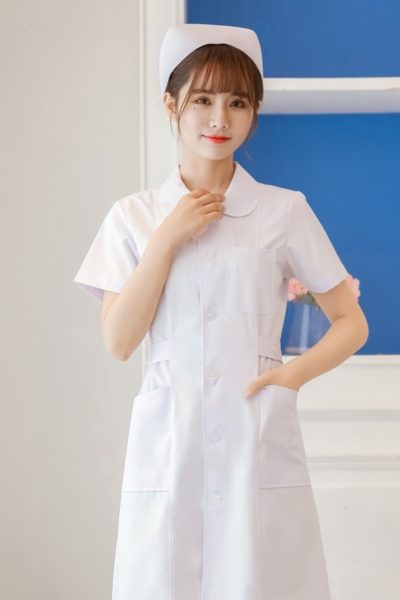 Đồng Phục Bênh Viện-Đồng Phục Y Tá Màu Trắng Tay Ngắn 83