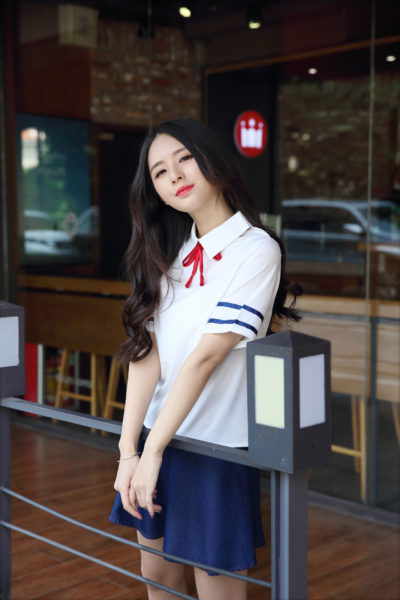Đồng phục học sinh sinh viên – Đồng phục học sinh cấp III váy xanh dương, áo trắng ngắn tay 58